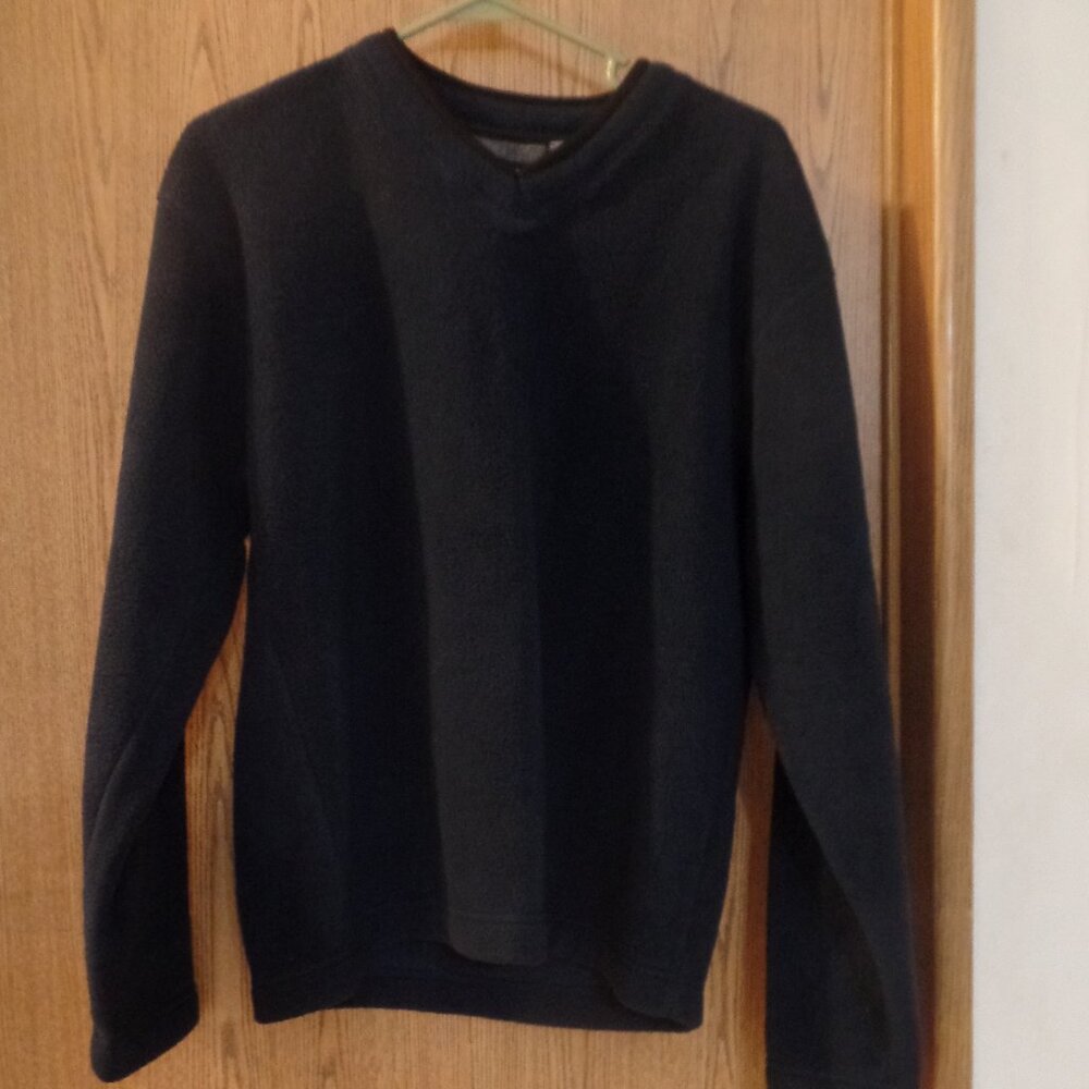Gap Men's Blue Fleece with Black Piping V-Neck Long Sleeve Pullover Sweater, S